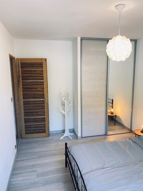Jolie Maison De 110 M 2, Pour 6 Personnes, Au Calme, Avec Piscine Les Cordiers ภายนอก รูปภาพ